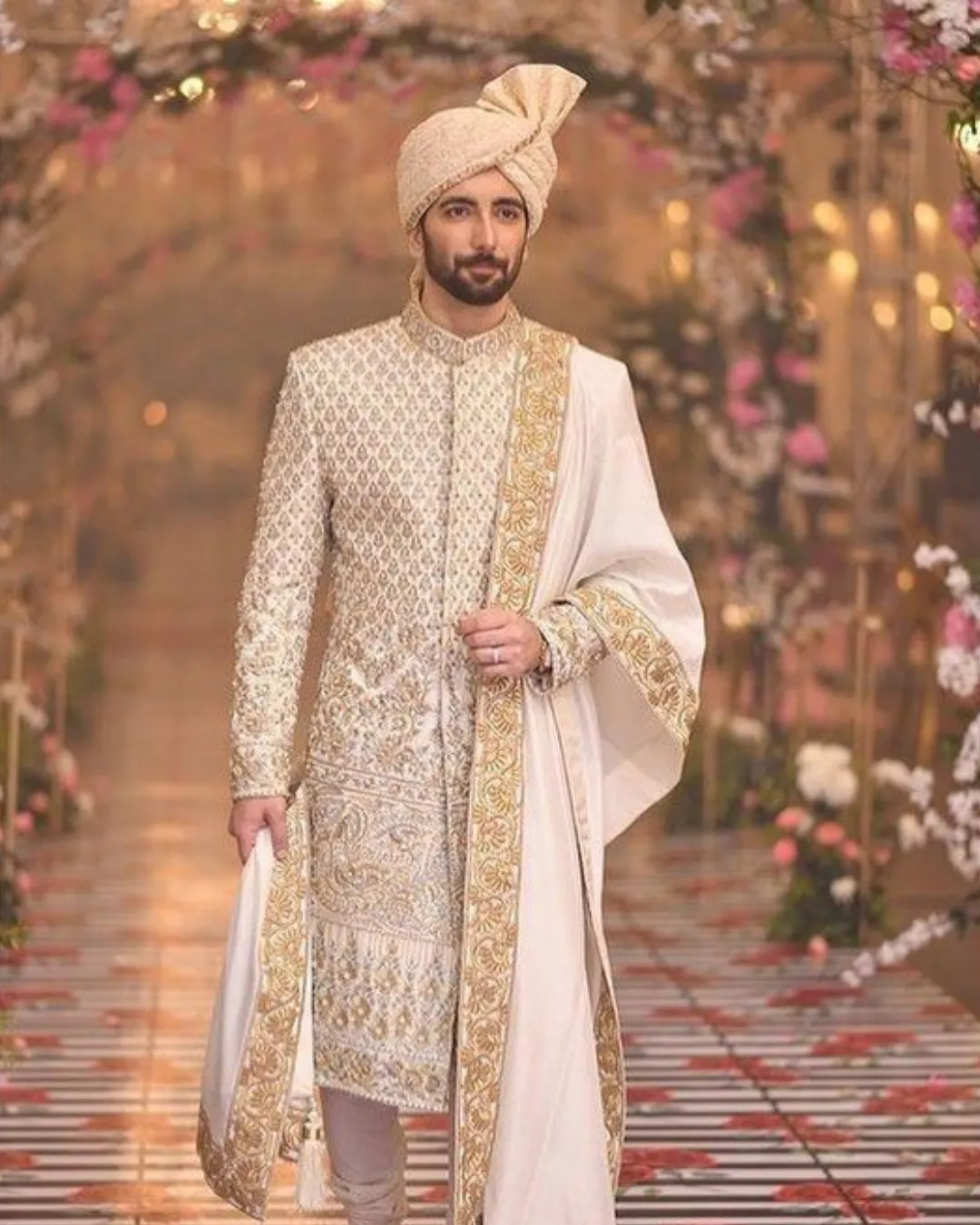 Royal Safa Design 11 by Ronak Dave